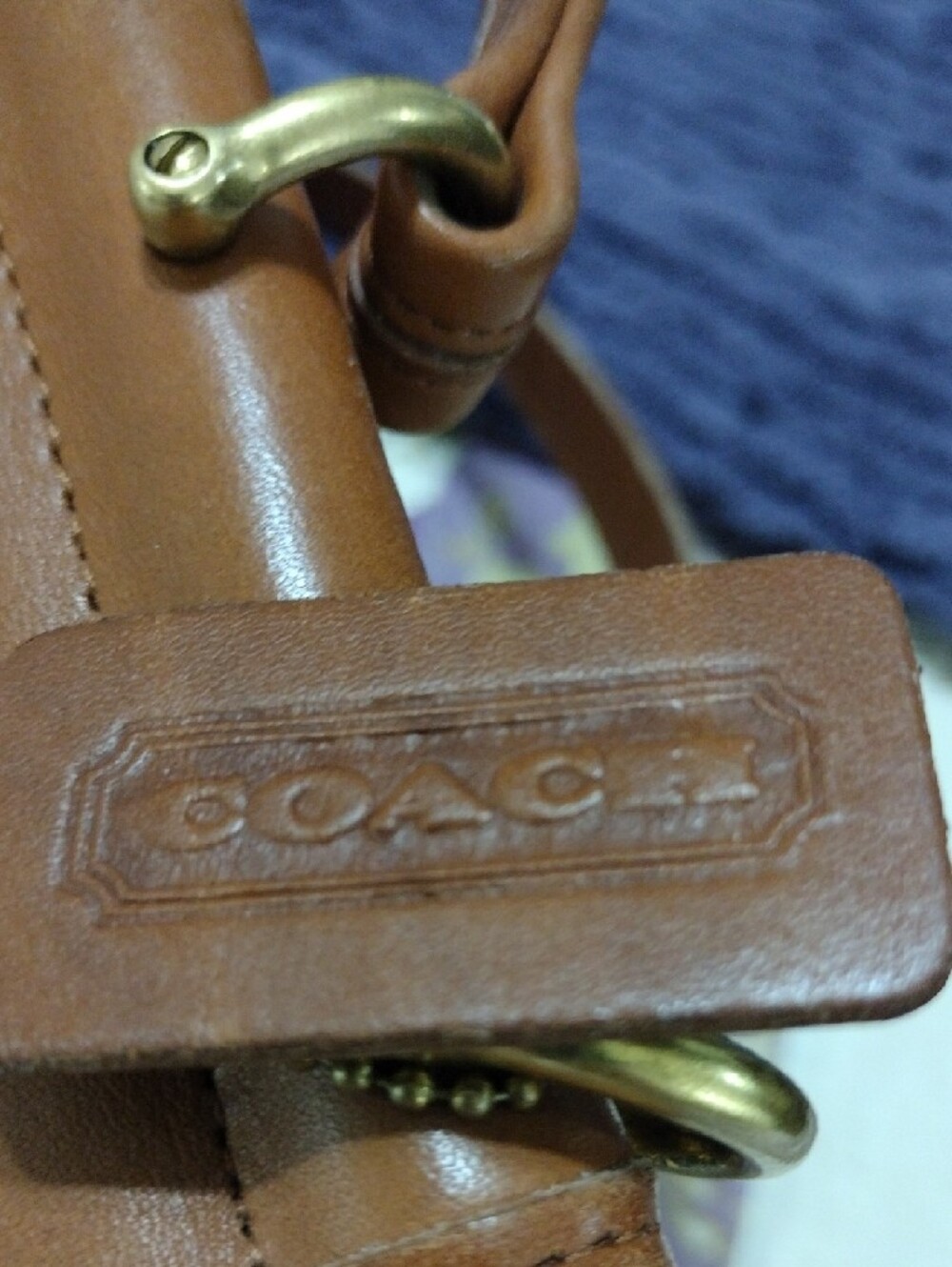 Coach Willis Bag Leather Turn-Lock Crossbody in British Tan Leather - Picture 6 of 16
